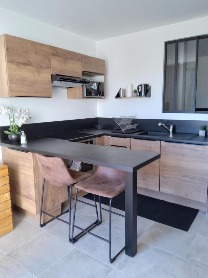 Romytt Suite Saint-Quentin-la-Poterie Esterno foto